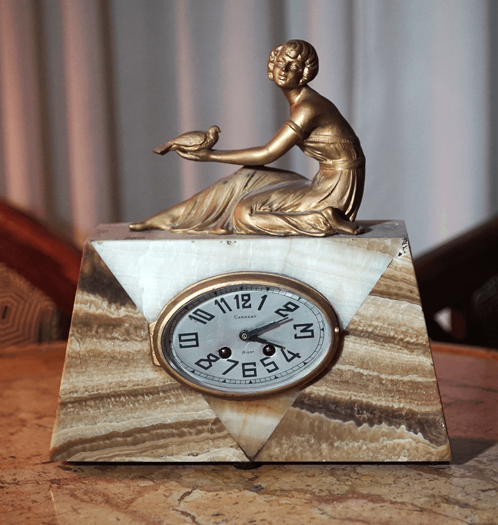 Reloj Art-Deco-Marmol